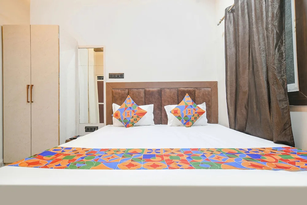 Удджайн: FabHotel Shiva Grand