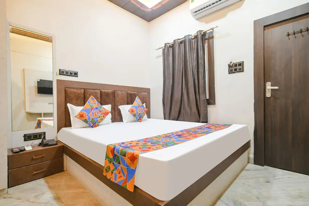 Удджайн: FabHotel Shiva Grand