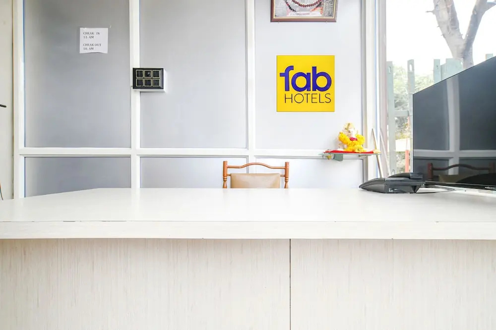 Удджайн: FabHotel Shiva Grand