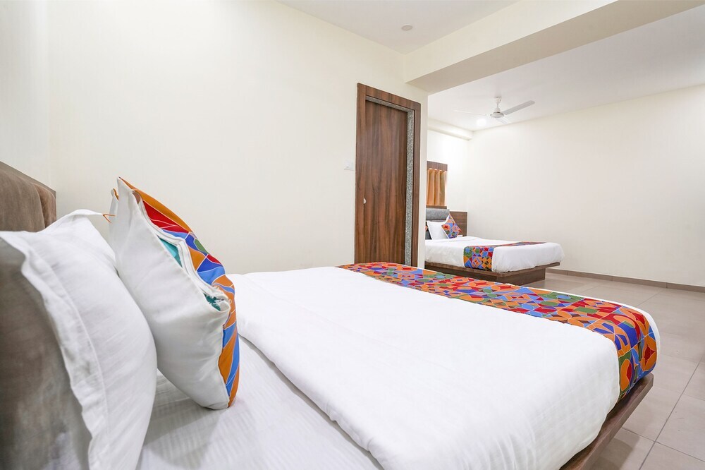 Вадодара: Fabhotel Hill Park I