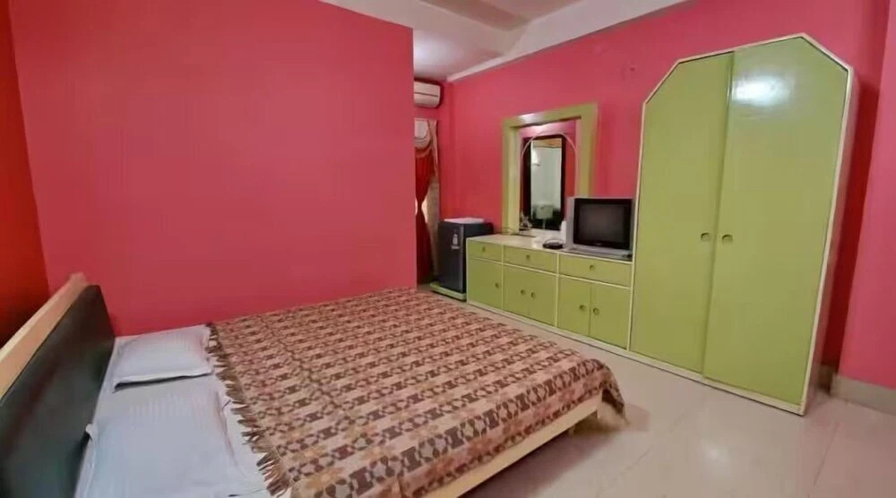 Куч-Бехар: Hotel Ellora