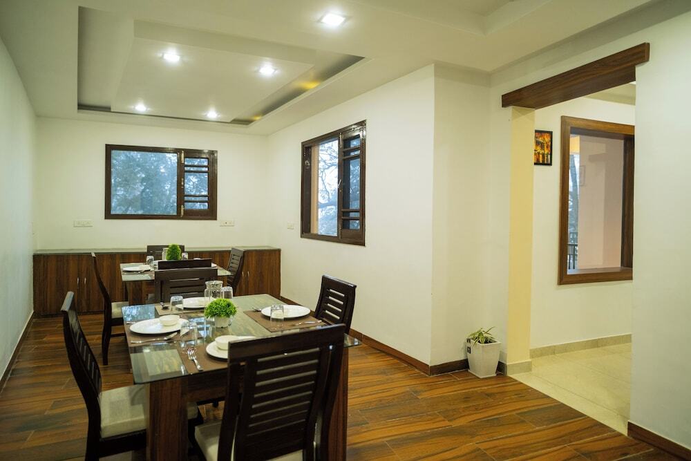 Чамба: Hotel Hilldaar Dalhousie
