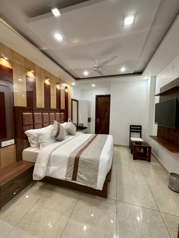 Чамба: Hotel Hilldaar Dalhousie