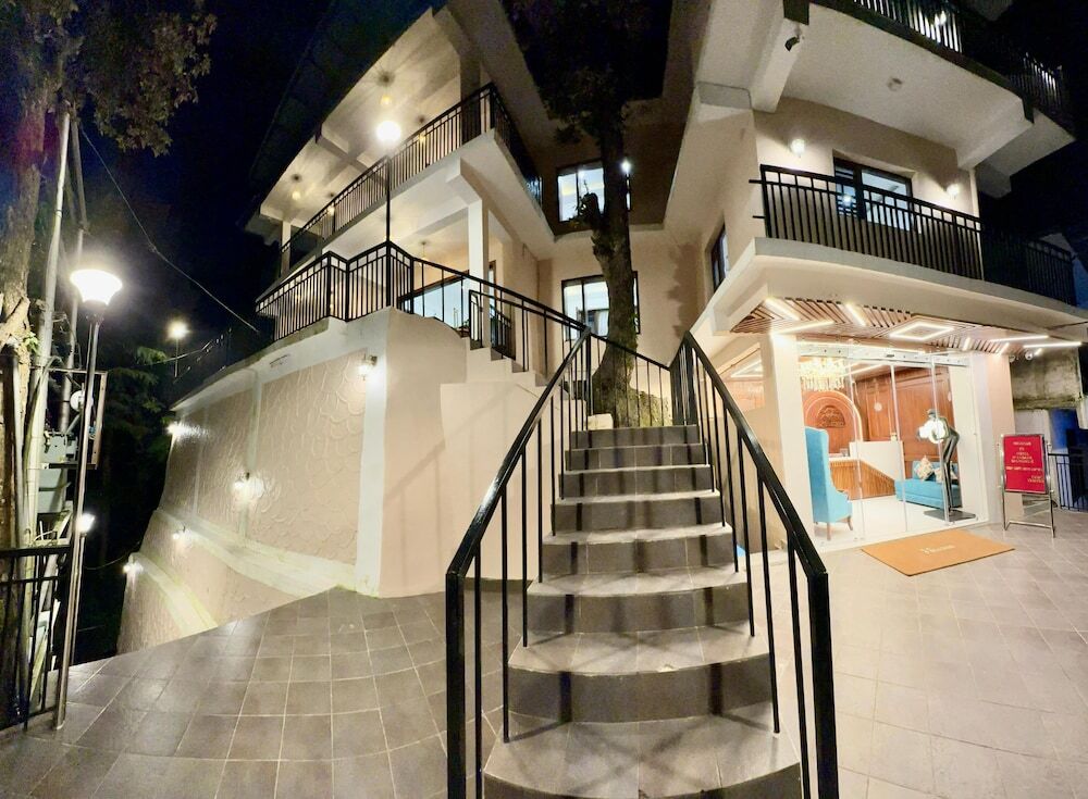 Чамба: Hotel Hilldaar Dalhousie