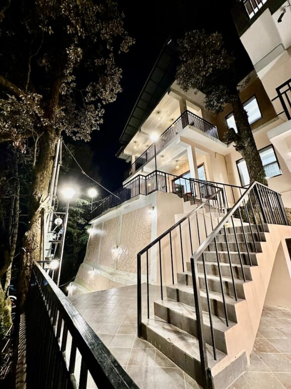 Чамба: Hotel Hilldaar Dalhousie