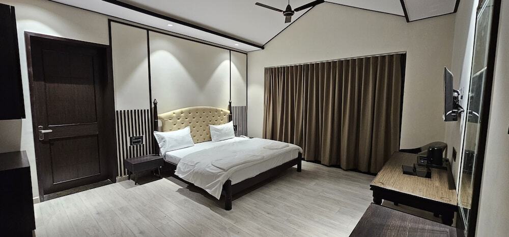 Сандхбеда: The premier gir resort