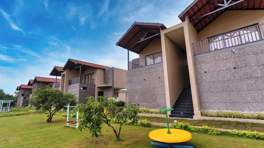 Сандхбеда: The premier gir resort