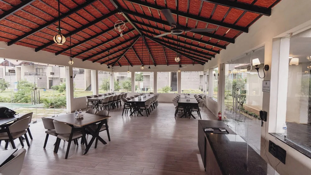 Сандхбеда: The premier gir resort