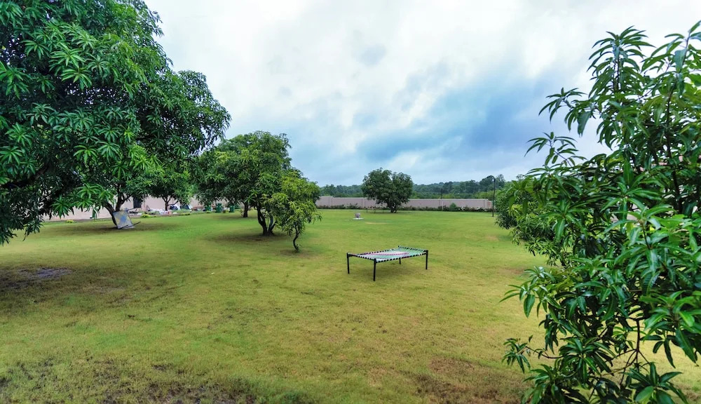 Сандхбеда: The premier gir resort