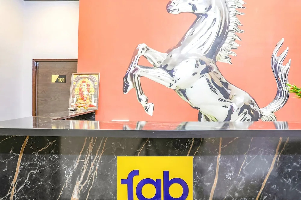 Нагпур: Fabhotel Universal Stay Inn