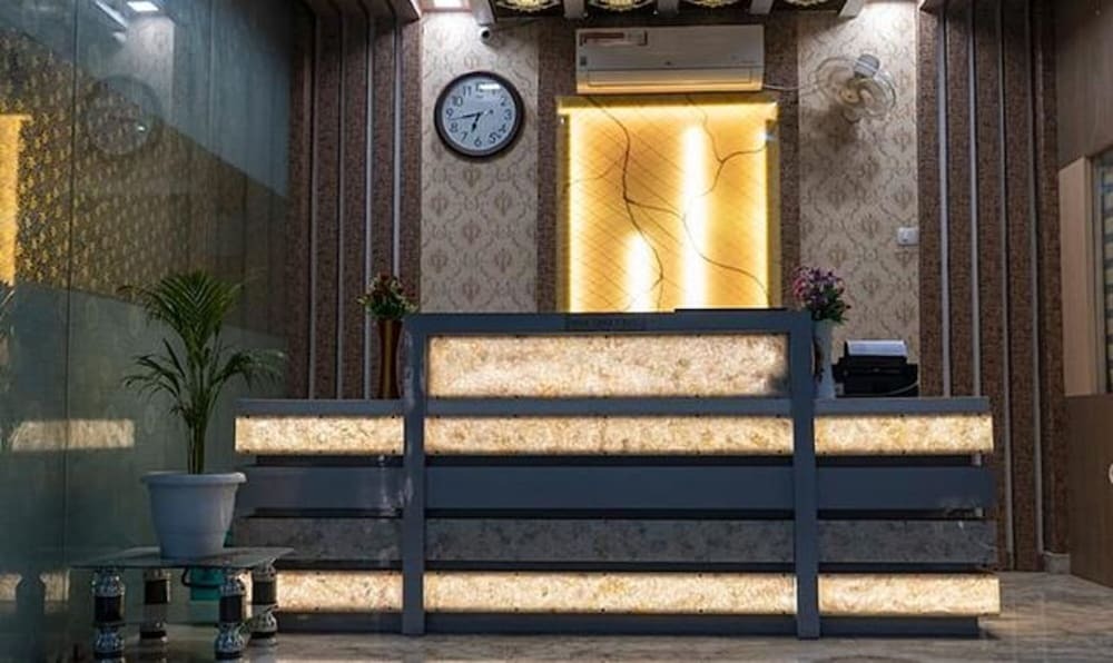 Сарнатх: Fabhotel Cm Palace I