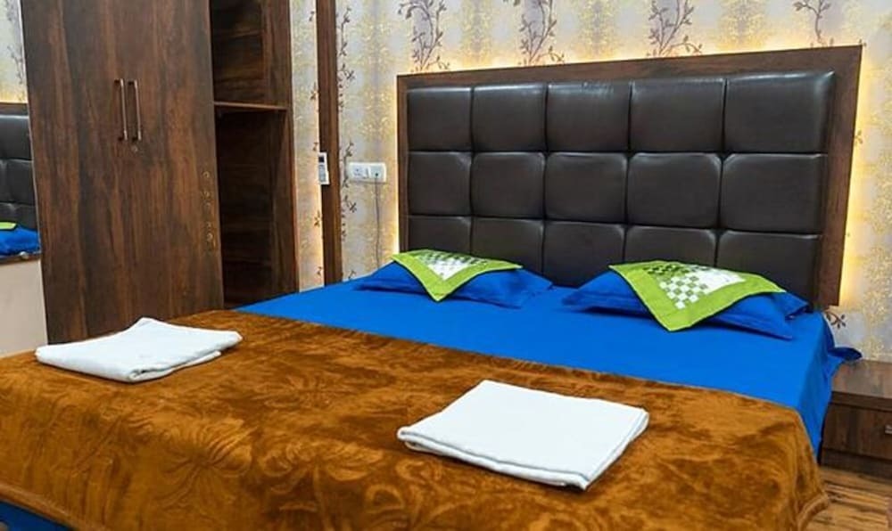Сарнатх: Fabhotel Cm Palace I