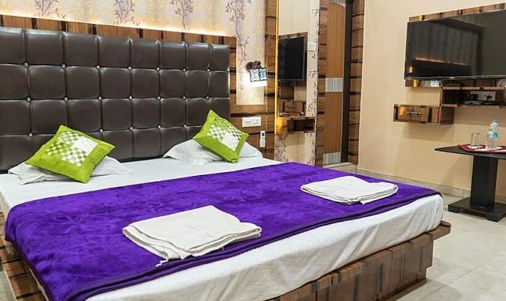 Сарнатх: Fabhotel Cm Palace I