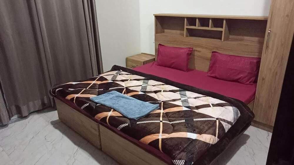 Ришикеш: 85 The Ganges 2 Bhk Apartment for Homestay