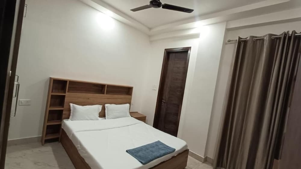 Ришикеш: 85 The Ganges 2 Bhk Apartment for Homestay
