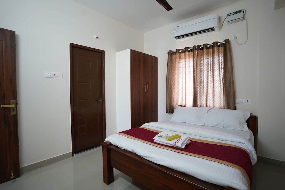 Ченнаи: Aishwaryam Service Apartment