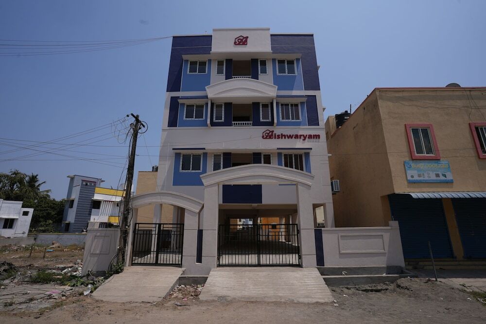 Aishwaryam Service Apartment — фото 1