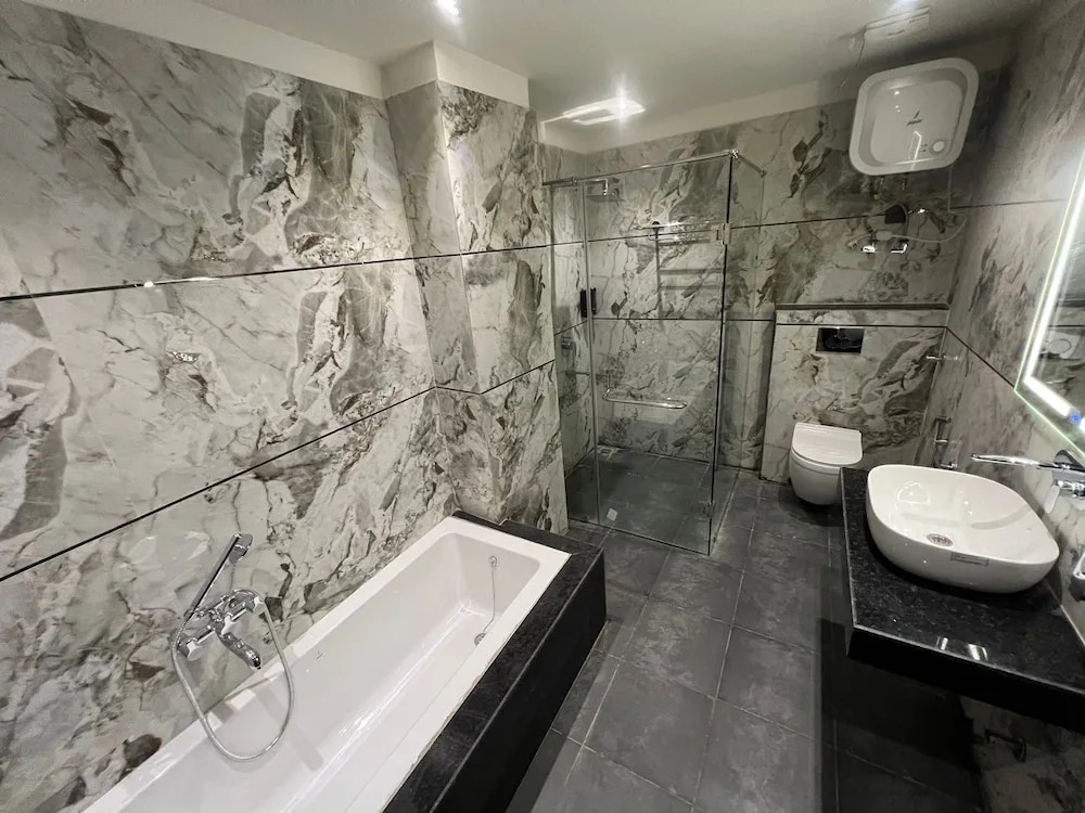Канпур: Hotel Majestic Grand By MNG Rooms