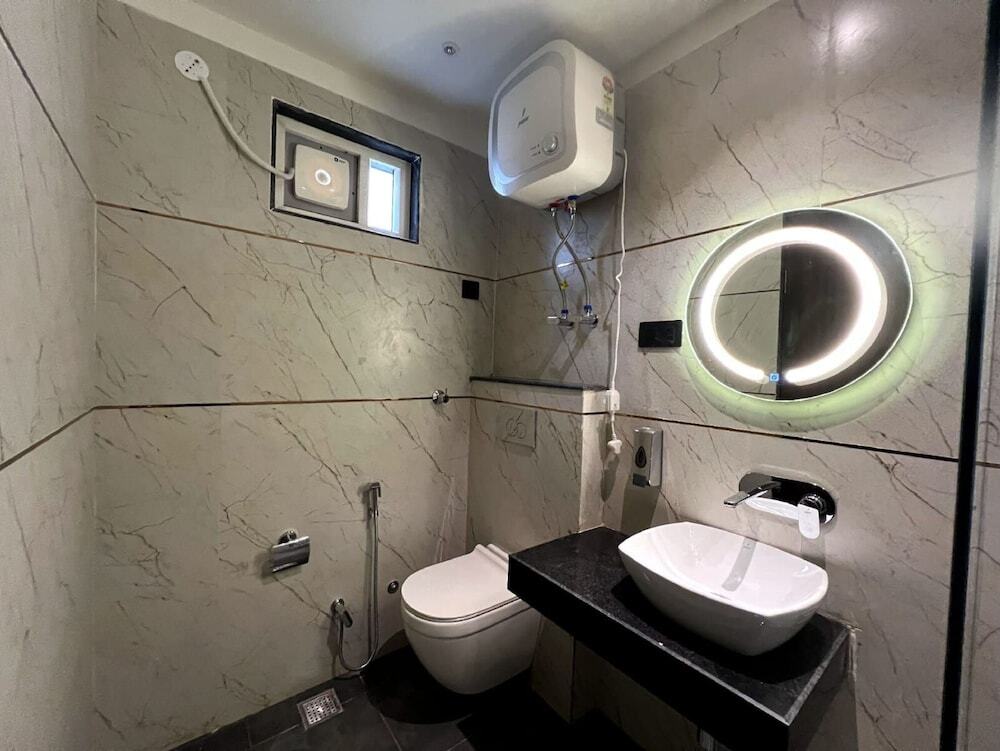 Канпур: Hotel Majestic Grand By MNG Rooms