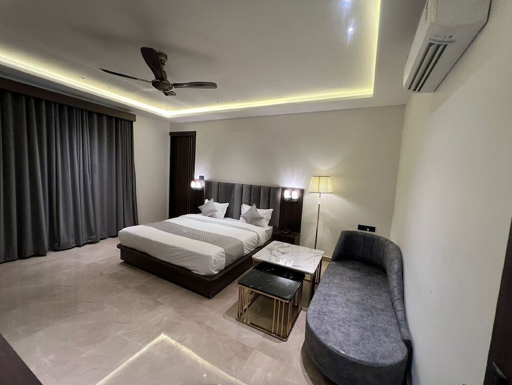 Канпур: Hotel Majestic Grand By MNG Rooms