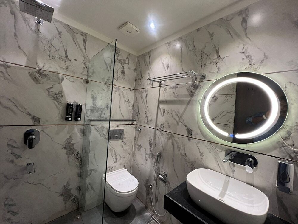Канпур: Hotel Majestic Grand By MNG Rooms