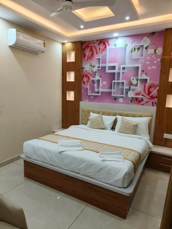 Хосур: The Waves Hotel Sarjapura