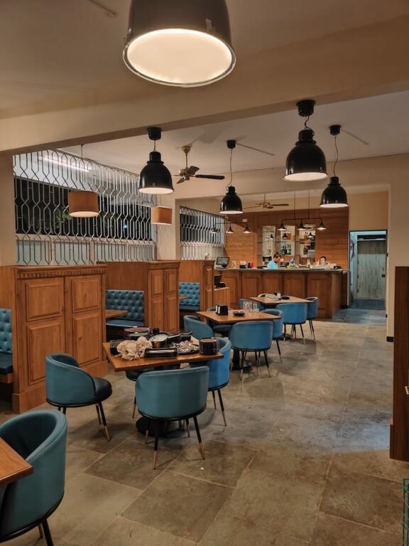 Хосур: The Waves Hotel Sarjapura