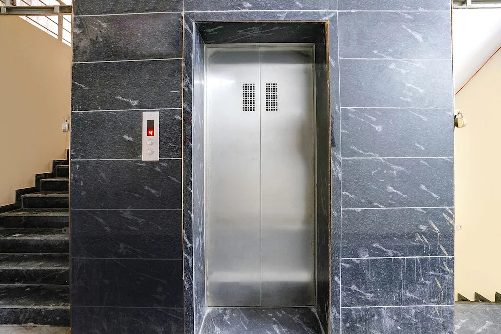 Сурат: Fabhotel Royal King I