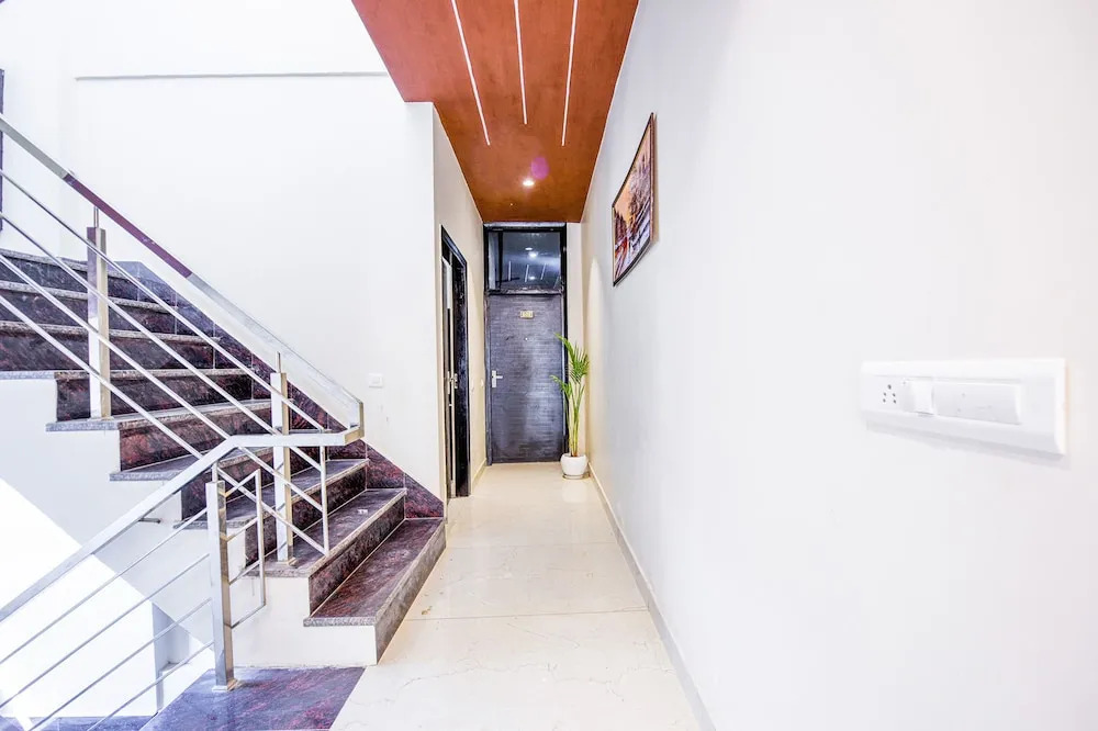 Лудхиана: Fabhotel Royal Regency I