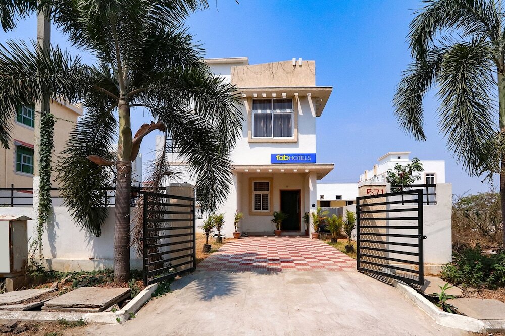Шамирпет: Fabexpress Kp Suites Villas