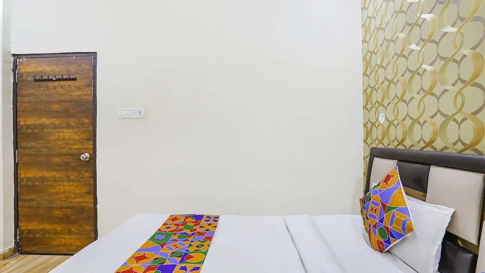 Райпур: Fabhotel Royal Inn Ii