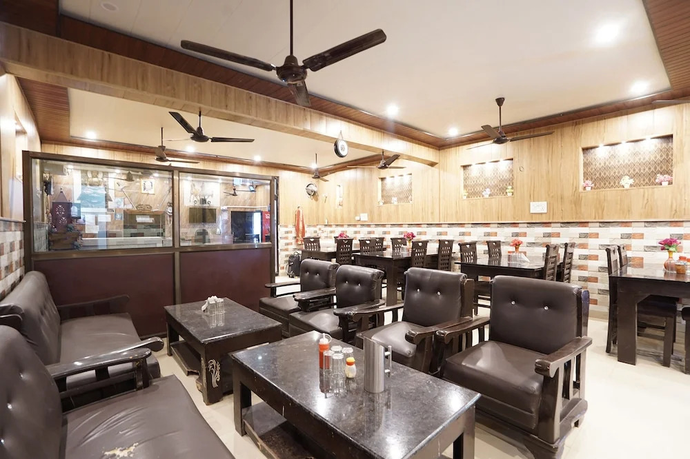 Айодхья: Fabexpress Fauji Guest House
