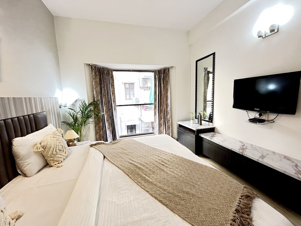 Гуруграм: BedChambers Serviced Apartments Sector40