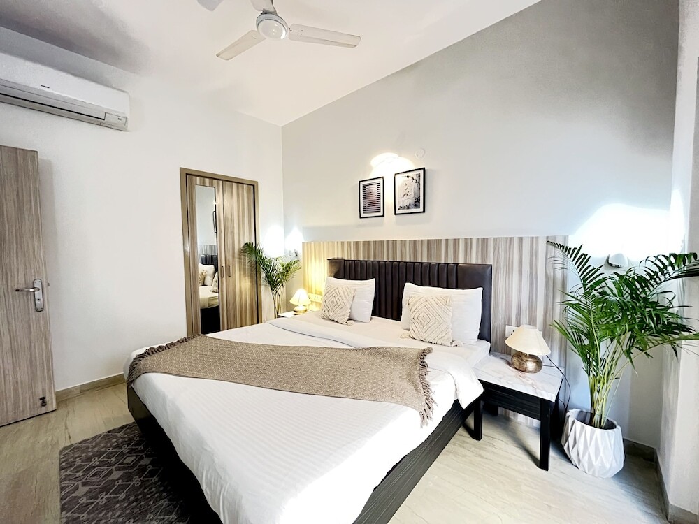 Гуруграм: BedChambers Serviced Apartments Sector40