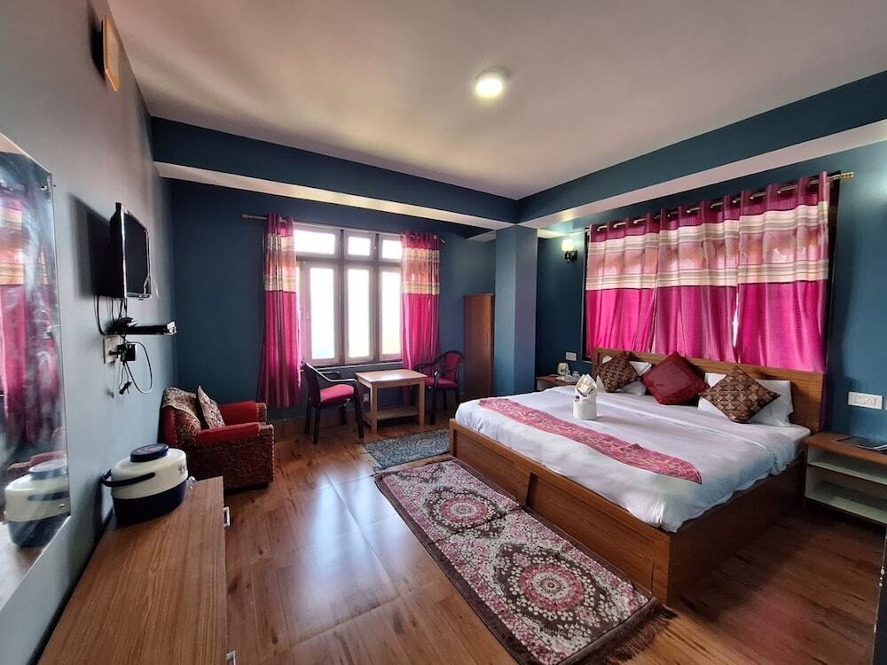 Пеллинг: Hotel The 4 Season Sikkim Pelling