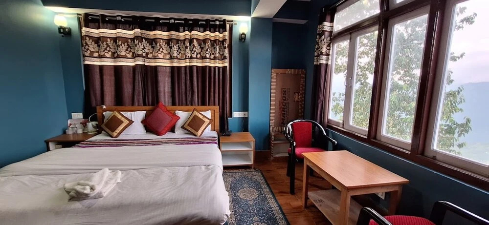 Пеллинг: Hotel The 4 Season Sikkim Pelling