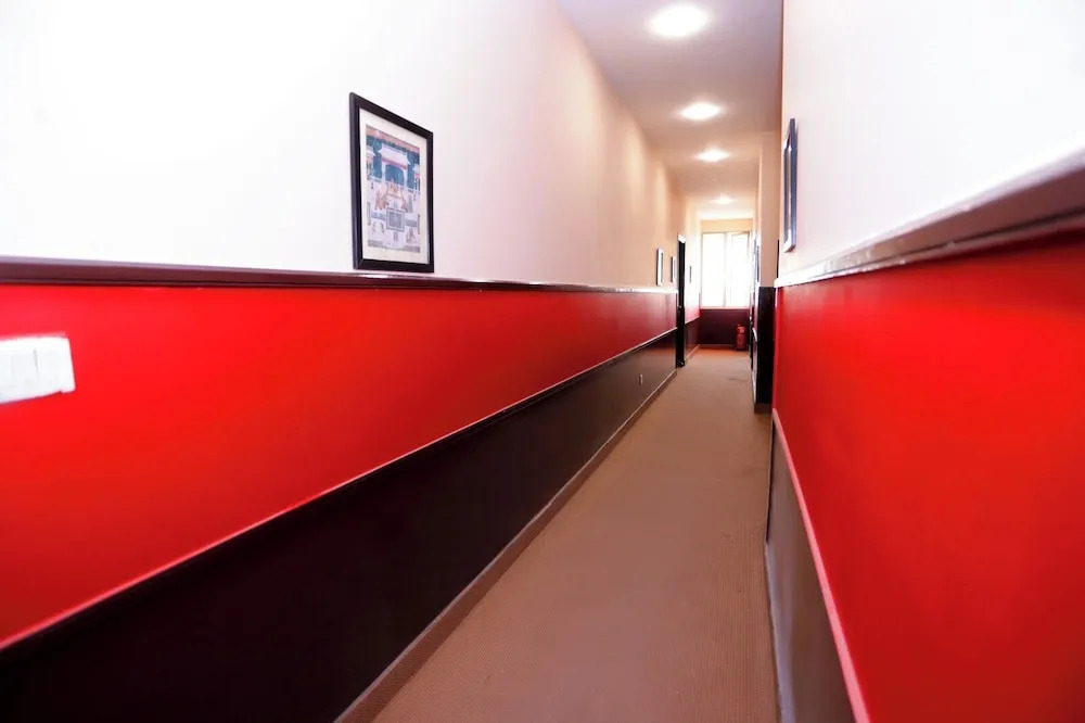 Нойда: Hotel Admire Inn Noida Sector 50