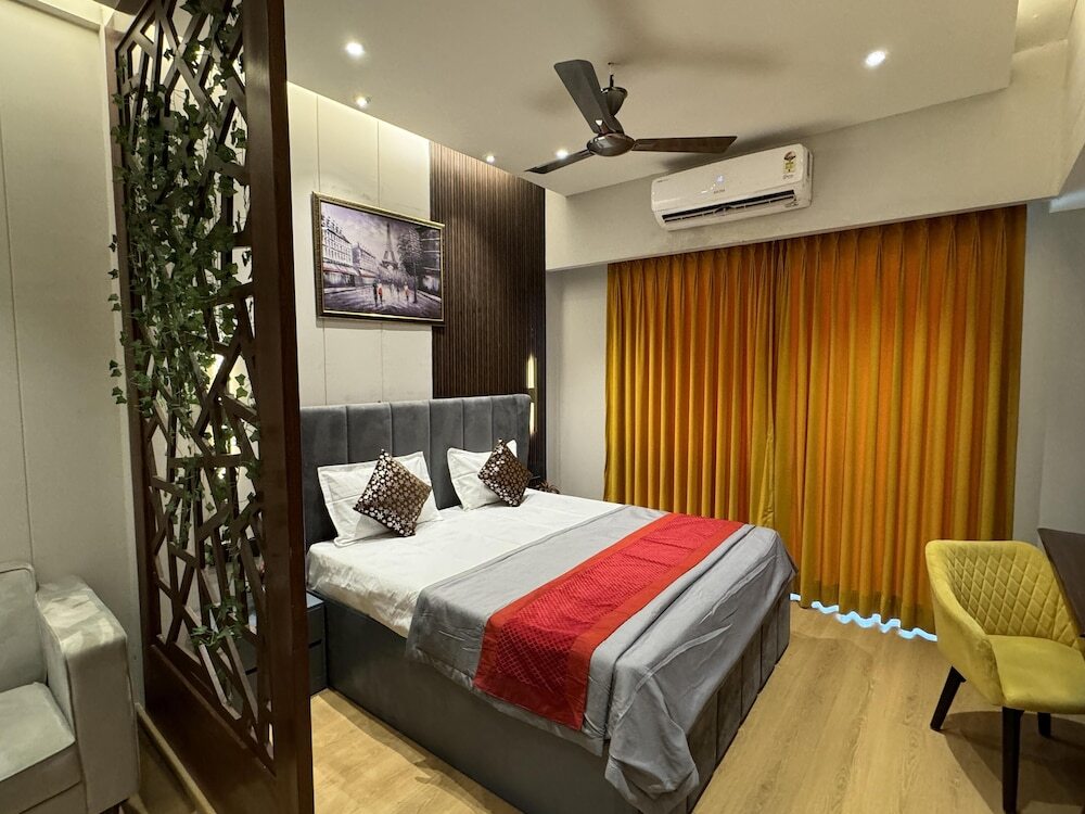 Газиабад: Luxury Deluxe Suite by Gt Studios
