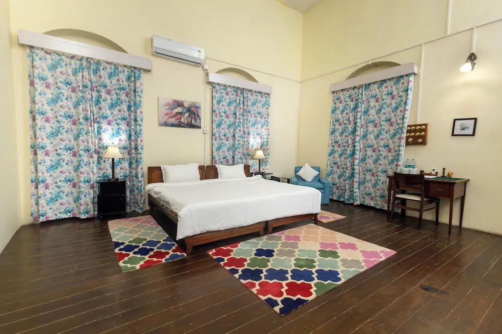 Дакшин Дхупджора: The Baradighi Bungalow - A Heritage Tea Resort