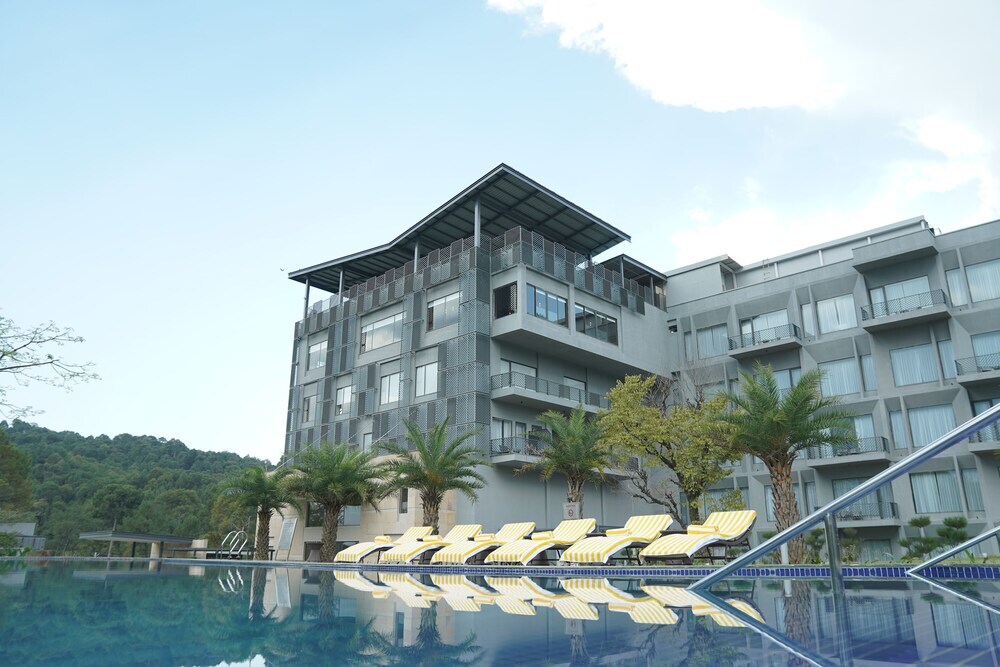 Катра: Katra Marriott Resort & Spa