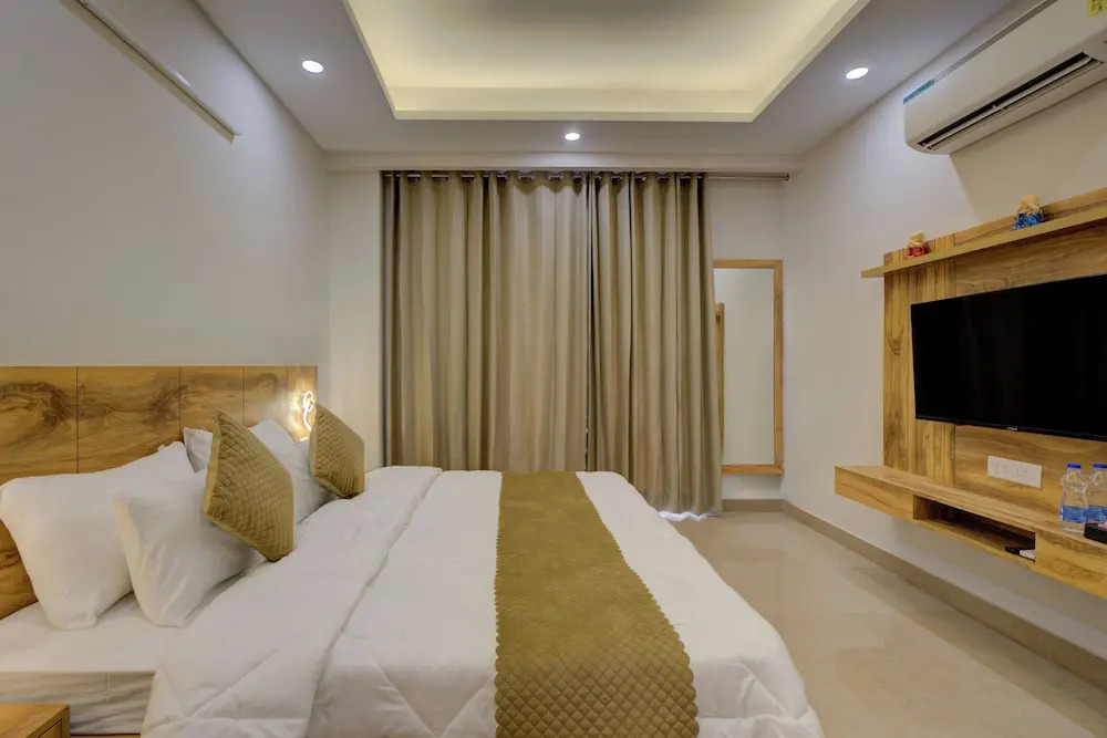Гуруграм: The Lodgers Luxury1BHK Service Apartment