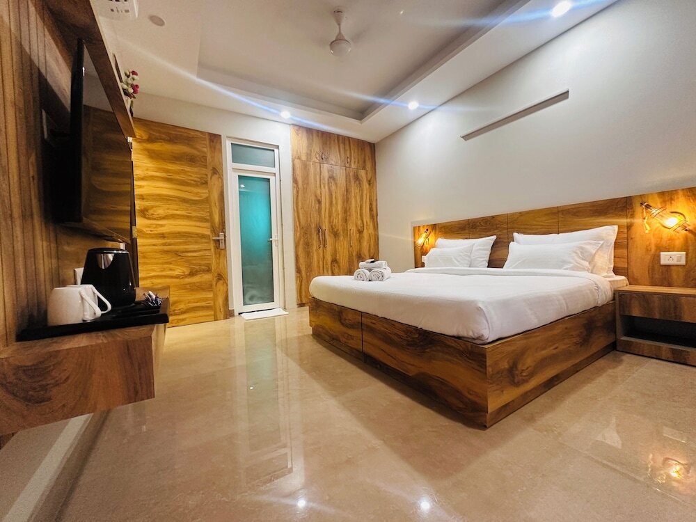The Lodgers Luxury1BHK Service Apartment — фото 1