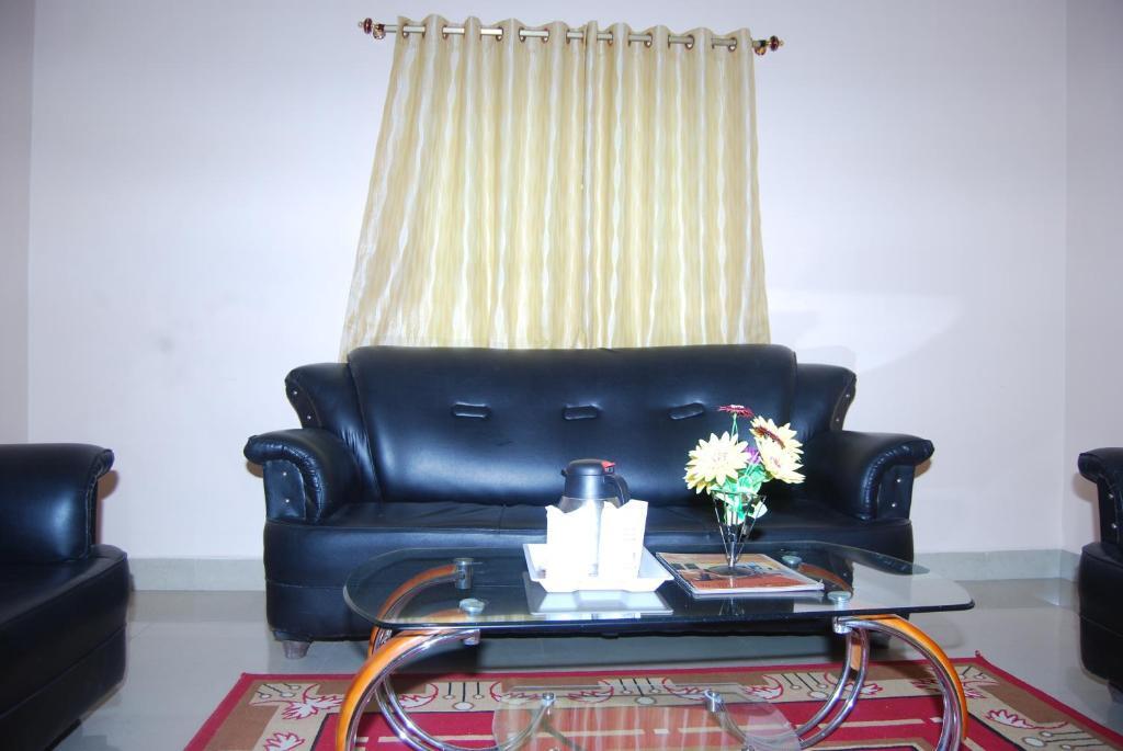 Бодх-Гая: Hotel Om International