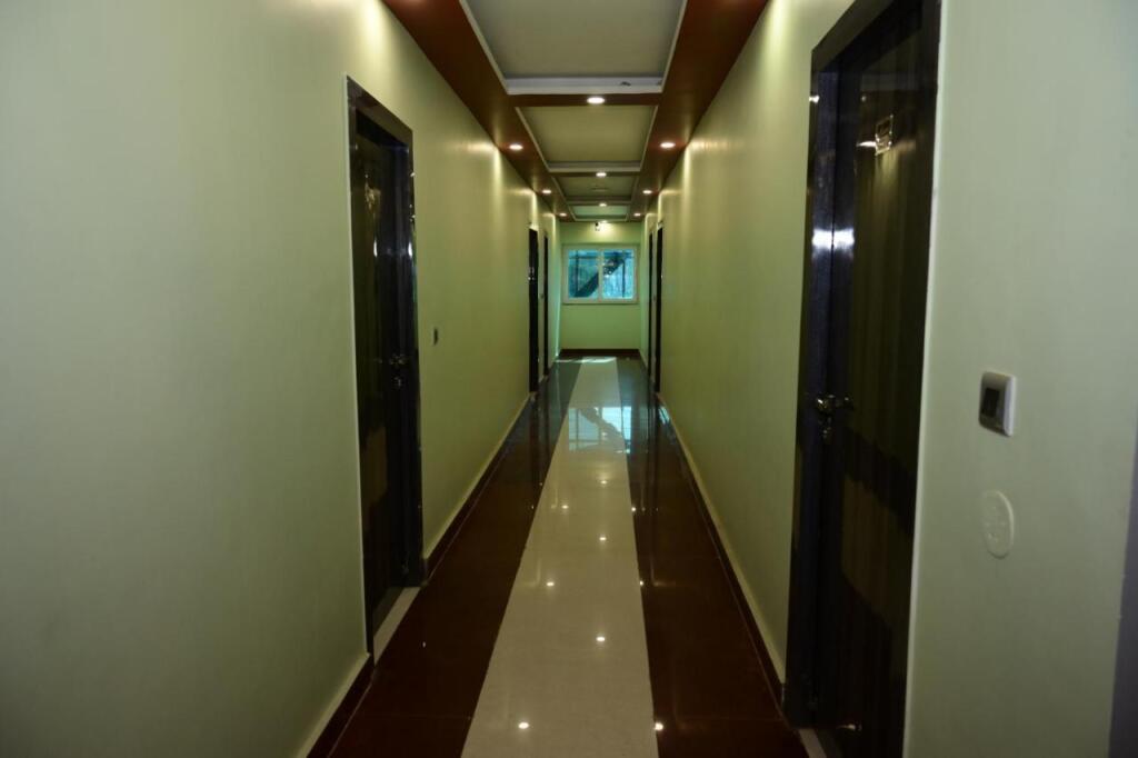 Бодх-Гая: Hotel Gm International