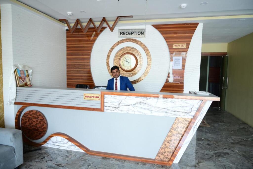 Бодх-Гая: Hotel Gm International