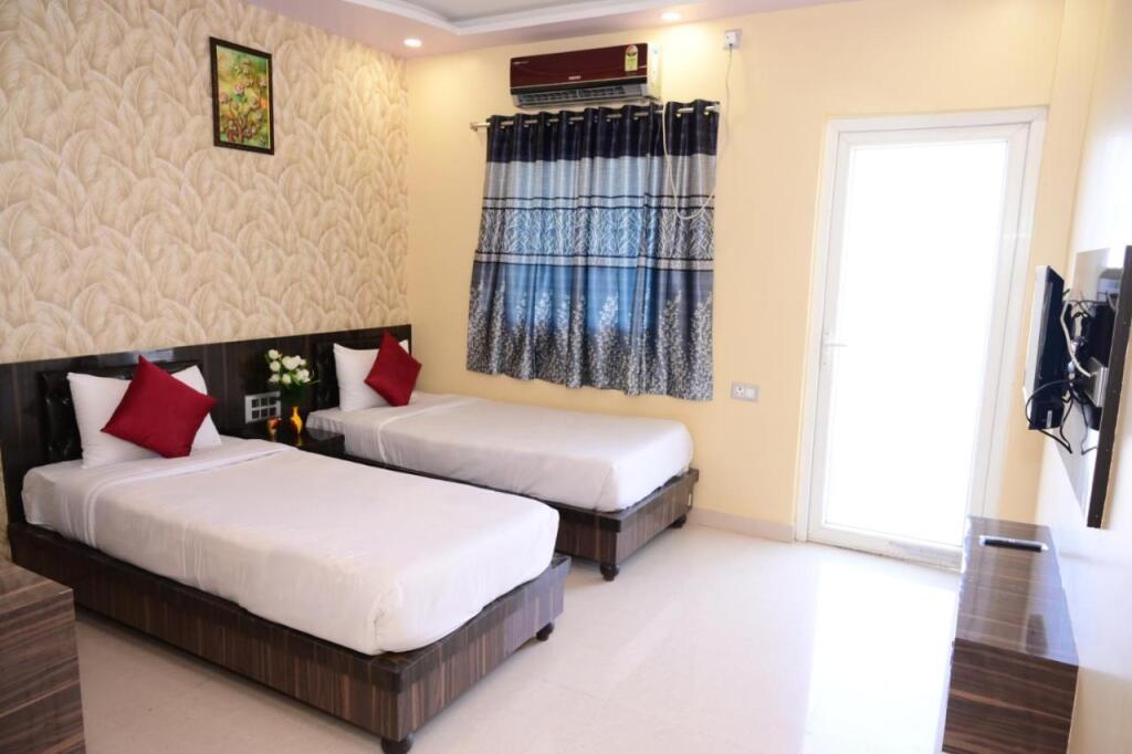 Бодх-Гая: Hotel Gm International