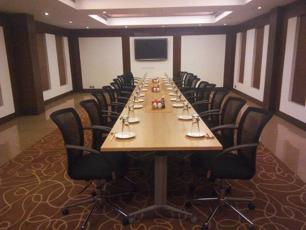 Гуруграм: Yuhi Hospitality Services - Speciality Japanese Corporate House
