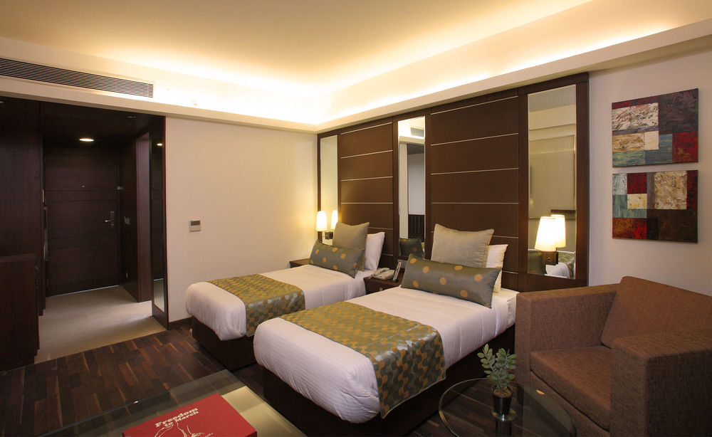 Гуруграм: Yuhi Hospitality Services - Speciality Japanese Corporate House