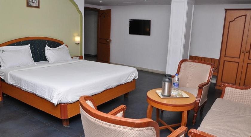 Карур: Hotel Golden Palace