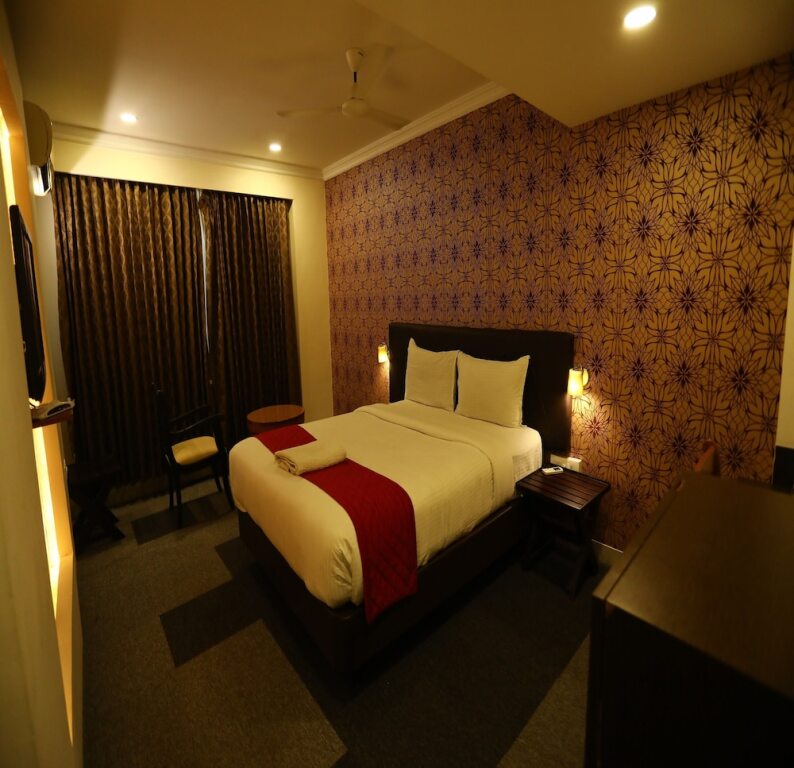 Карур: Hotel Golden Palace
